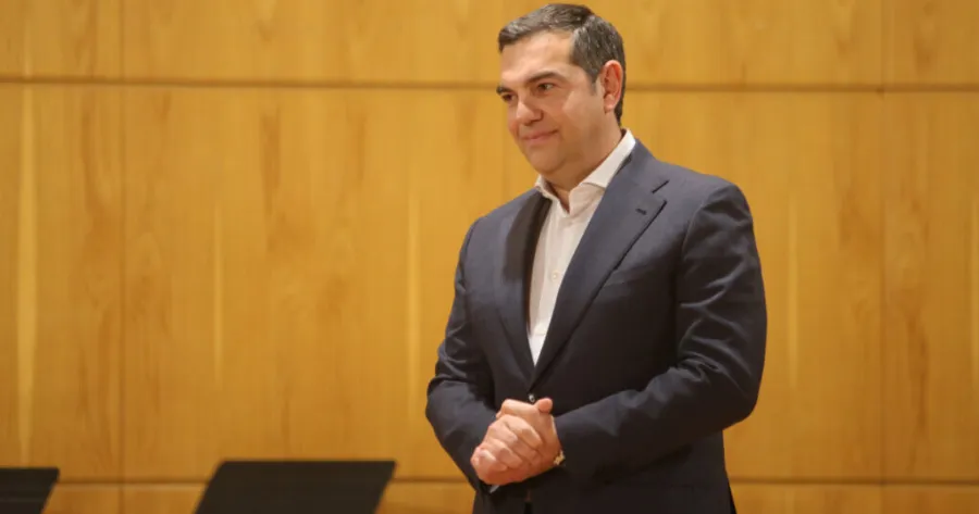 ektaktn-dysarestn-eidisi-gia-alexi-tsipra-ligo-prin-tin-parousiasi-tis-ithakis