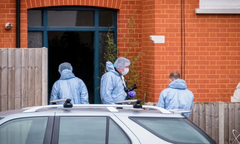 gjow6q5xcaadevy-900×473-1