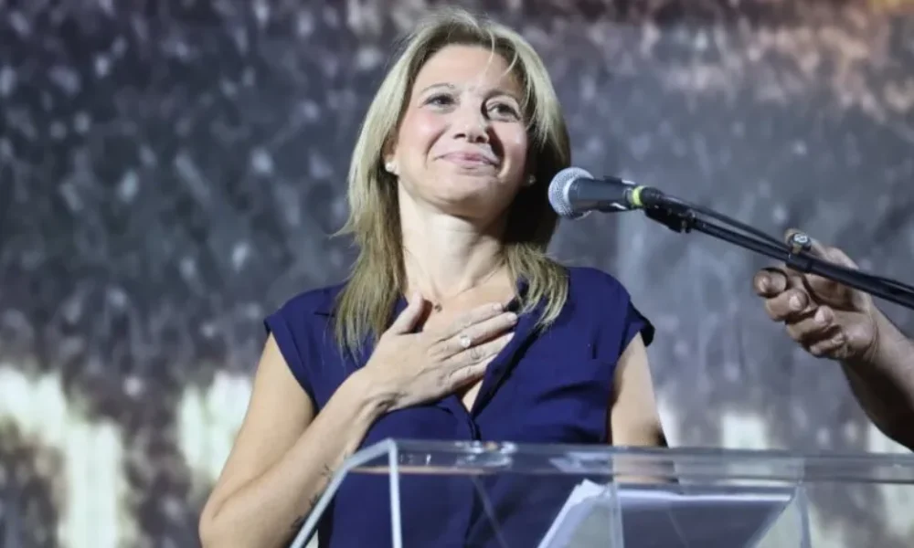 sok-sto-maximou-me-nea-dimoskopisi-kampana-gia-nd-kai-samara-2os-o-tsipras-sapotikn-i-karystianou