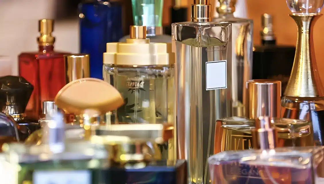 stigmiotypo-othonis-2025-12-08-16.19.56.jpg (1)