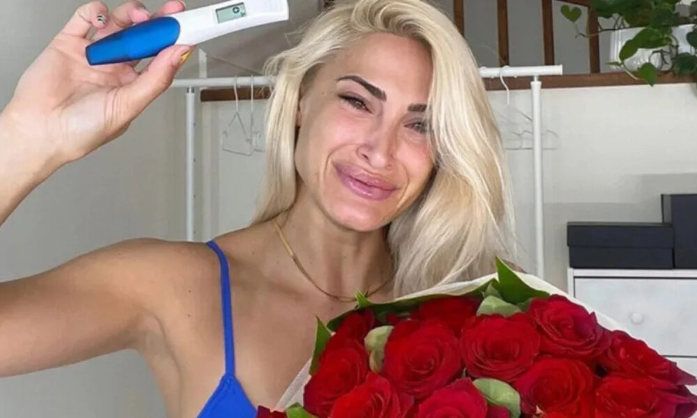 triseftychismeni-i-touni-me-ton-syntrofo-tis-anakoinose