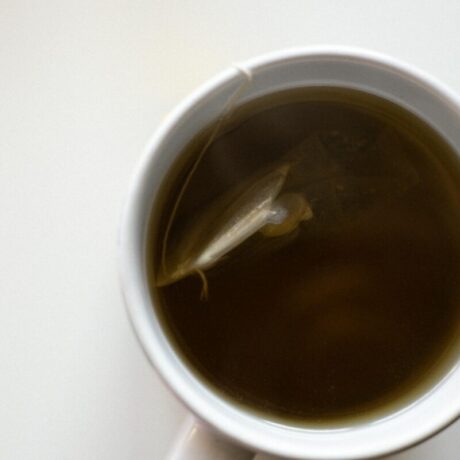 to-mpachariko-pou-prepei-na-valeis-sto-tsai-sou-gia-na-kapseis-to-lipos-to-mystiko-tis-giagias-me-si_1770385434-1200×800