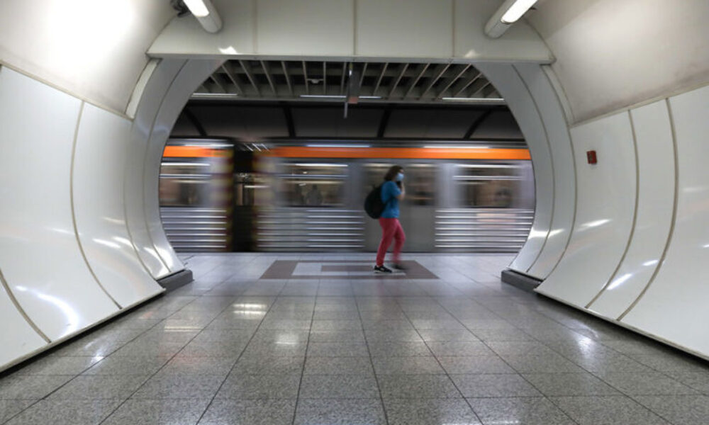 synagermos-frikto-dystychima-tora-sto-metro-nekri