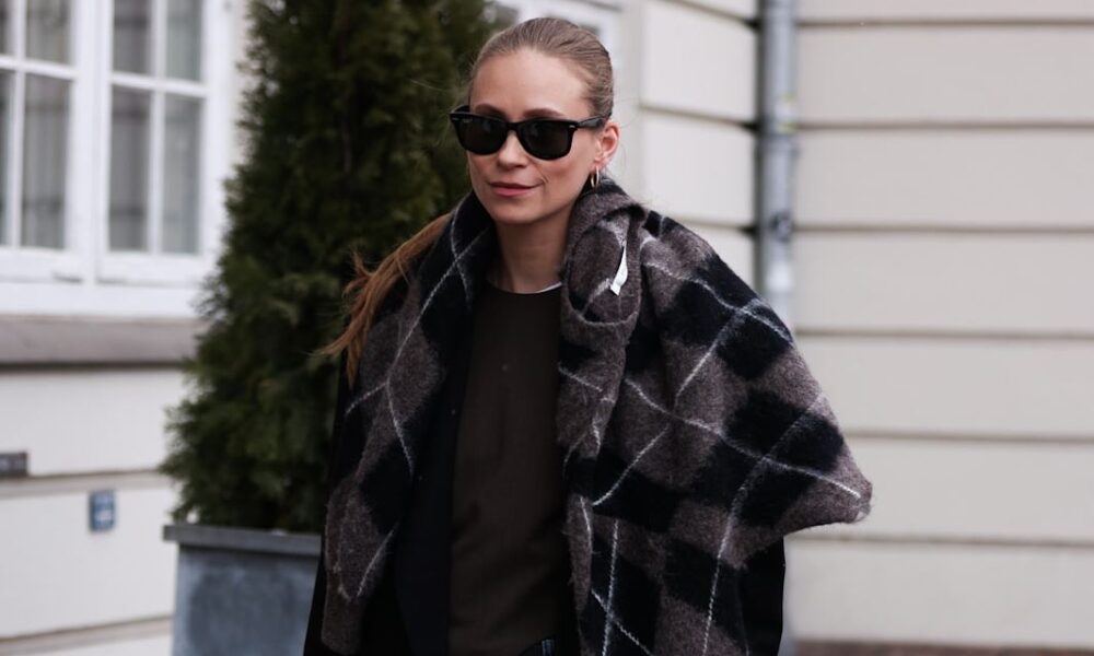 7aff8f3be2814fce99bb48c27368ecbf