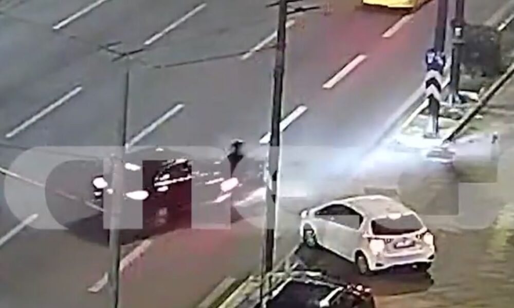 2057d311-mega-troxaio-siggrou