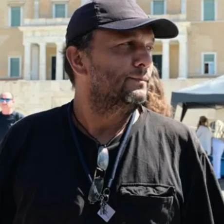 panos-routsi-de-milao-me-tin-karystianou-echo-stoicheia-pou