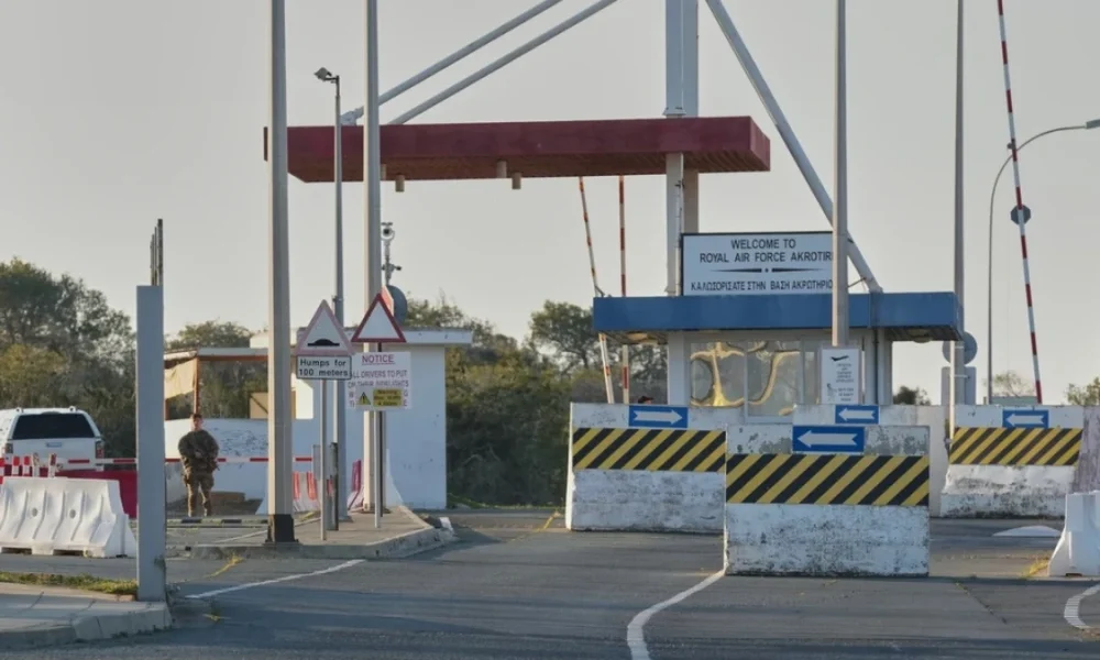 1772438212375-347574504-ap26061209295813