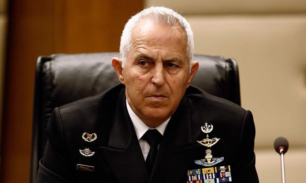 apostolakiss-thumb-large