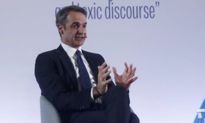 ektakti-anakoinosi-mitsotaki-gia-olous-tous-goneis