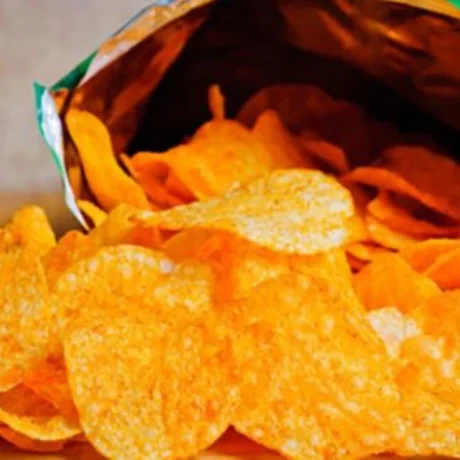 synagermos-gia-gnosta-patatakia-anakalountai-amesa-apo-tin-agora-fotografia_1773732303-1200×675