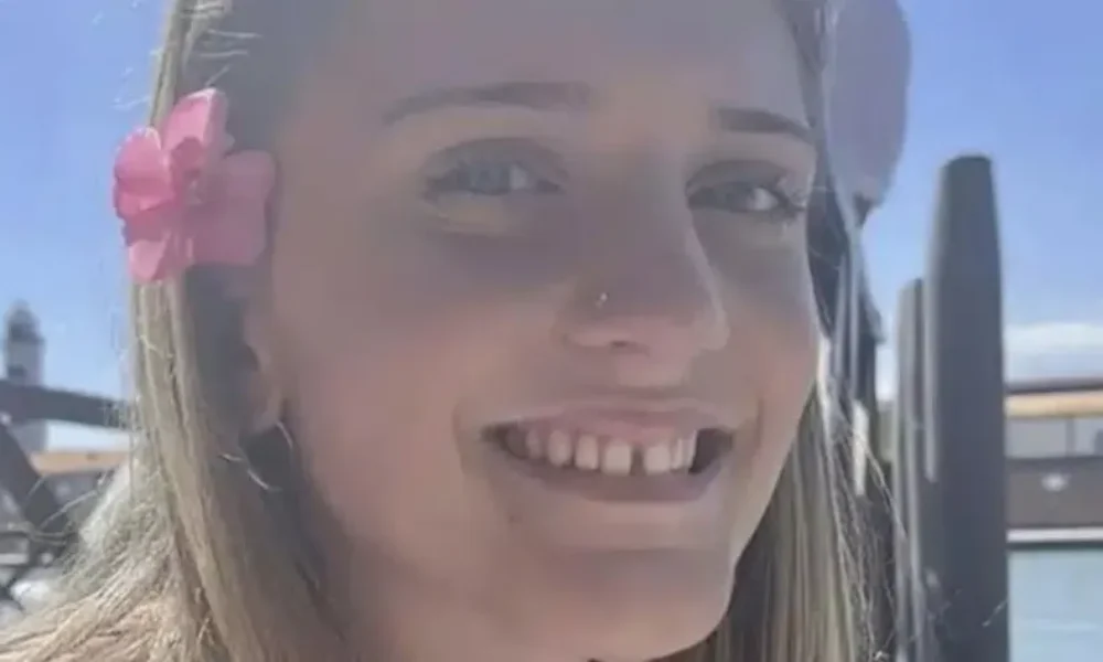 syntetrimmenos-o-pateras-tis-18chronis-pou-pethane-to-savvato-i-miningitida-mas-tin-pire-se-ligotero-apo-12-ores