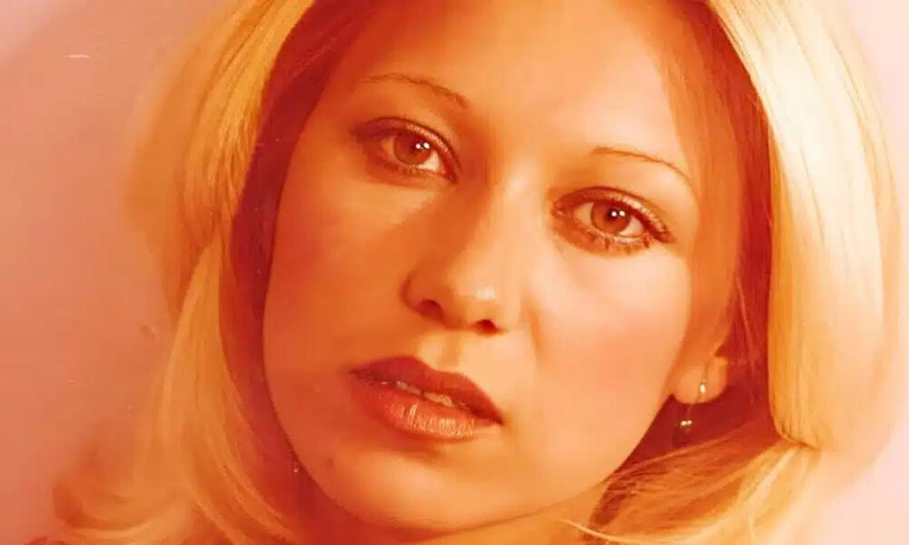 efyge-apo-tin-zoi-me-agrio-tropo-mesa