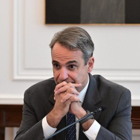 opekepe-o-ppotos-galazios-ap-tous-11-pou