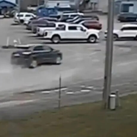 thrinos-se-paidiko-parti-anti-gia-genethlia-kanoun