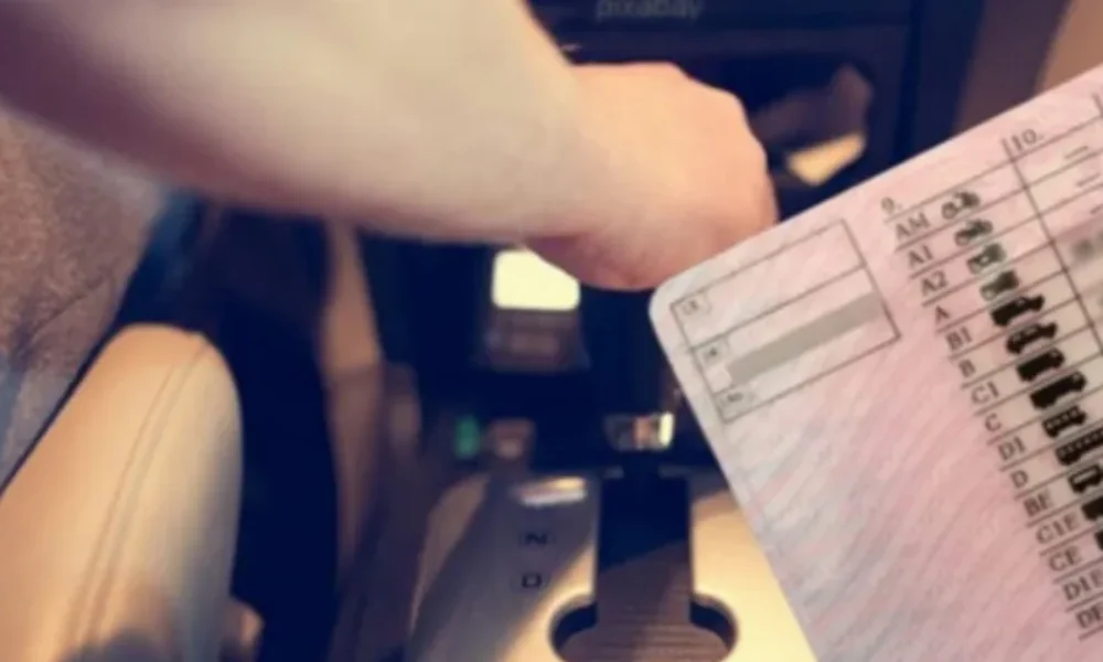 telos-i-odigisi-kai-gia-tous-60arides-i-terastia-allagi-pou-erchetai-sta-diplomata