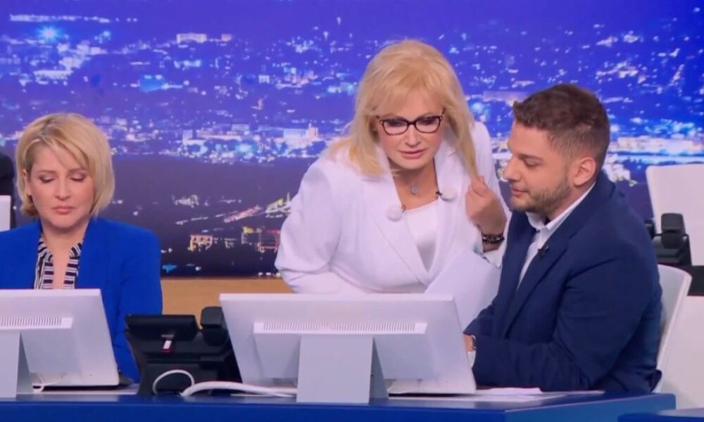 aggeliki-nikolouli-apeilitiko-email