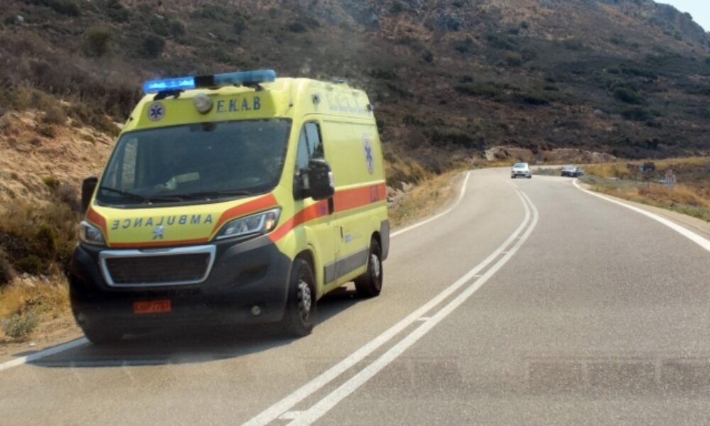 ΝΑΥΠΛΙΟ – Κλάρα ευκάλυπτου τραυμάτισε λουόμενο στην Καραθώνα.  (Βασίλης Παπαδόπουλος-Eurokinissi)