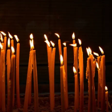 eortologio-megali-giorti-tis-orthodoxias-simera-se-poious-na-efchitheite
