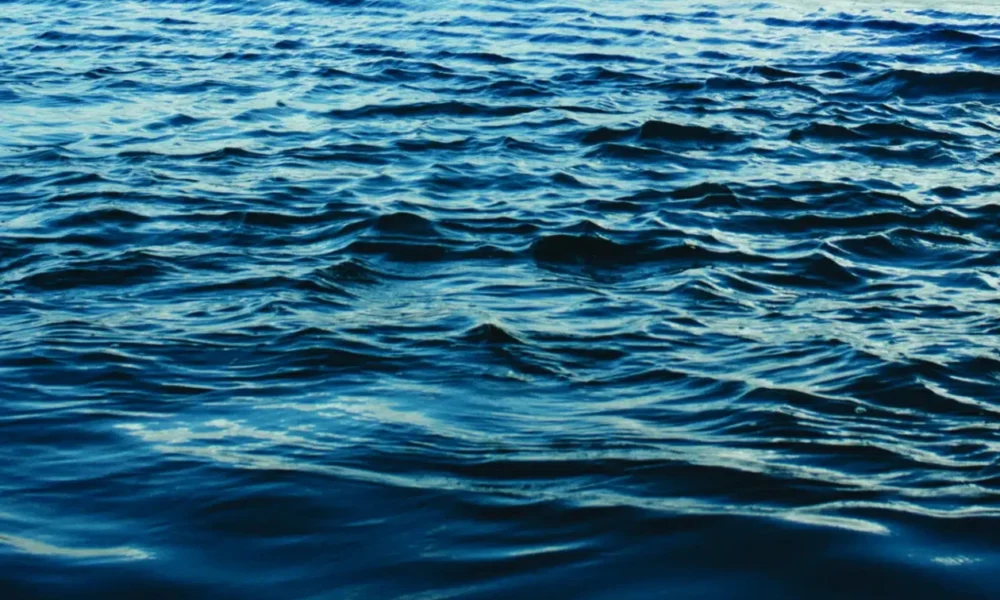 thalassino-nero-ta-ofeli-gia-tin-ygeia-kai_