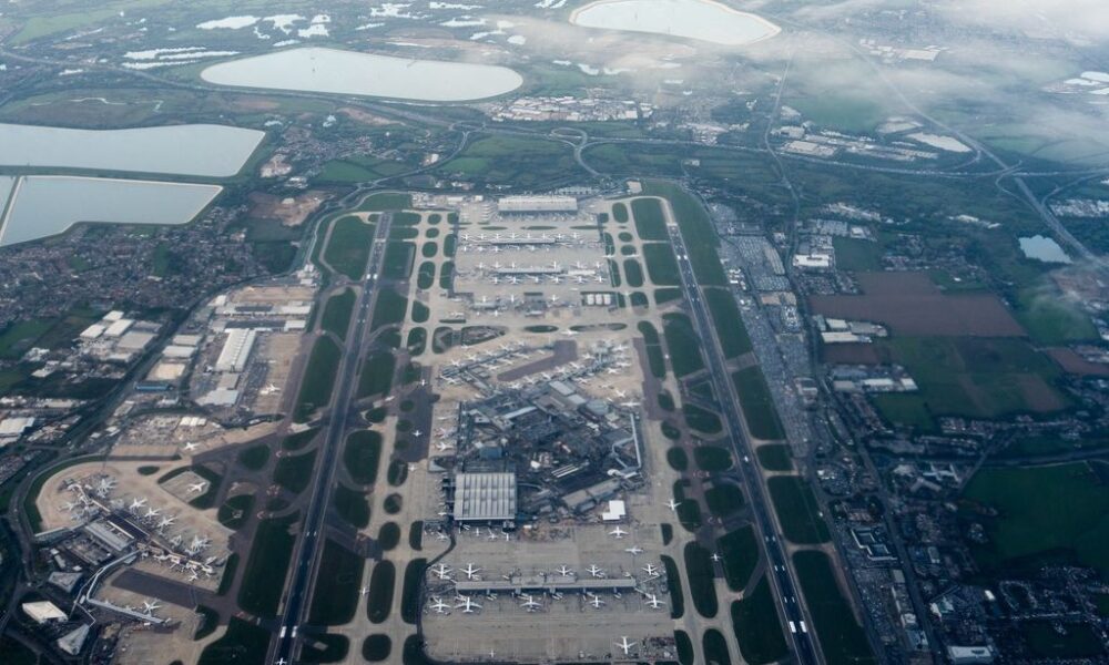 9b753b3b-uk-airports