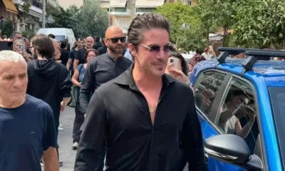 sygkinisi-syssomi-i-showbiz-stin-kideia-tou-giorgou-mazonaki-fotografies-kai-vinteo-2